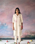 White Daisy Embroidery Kurta Set